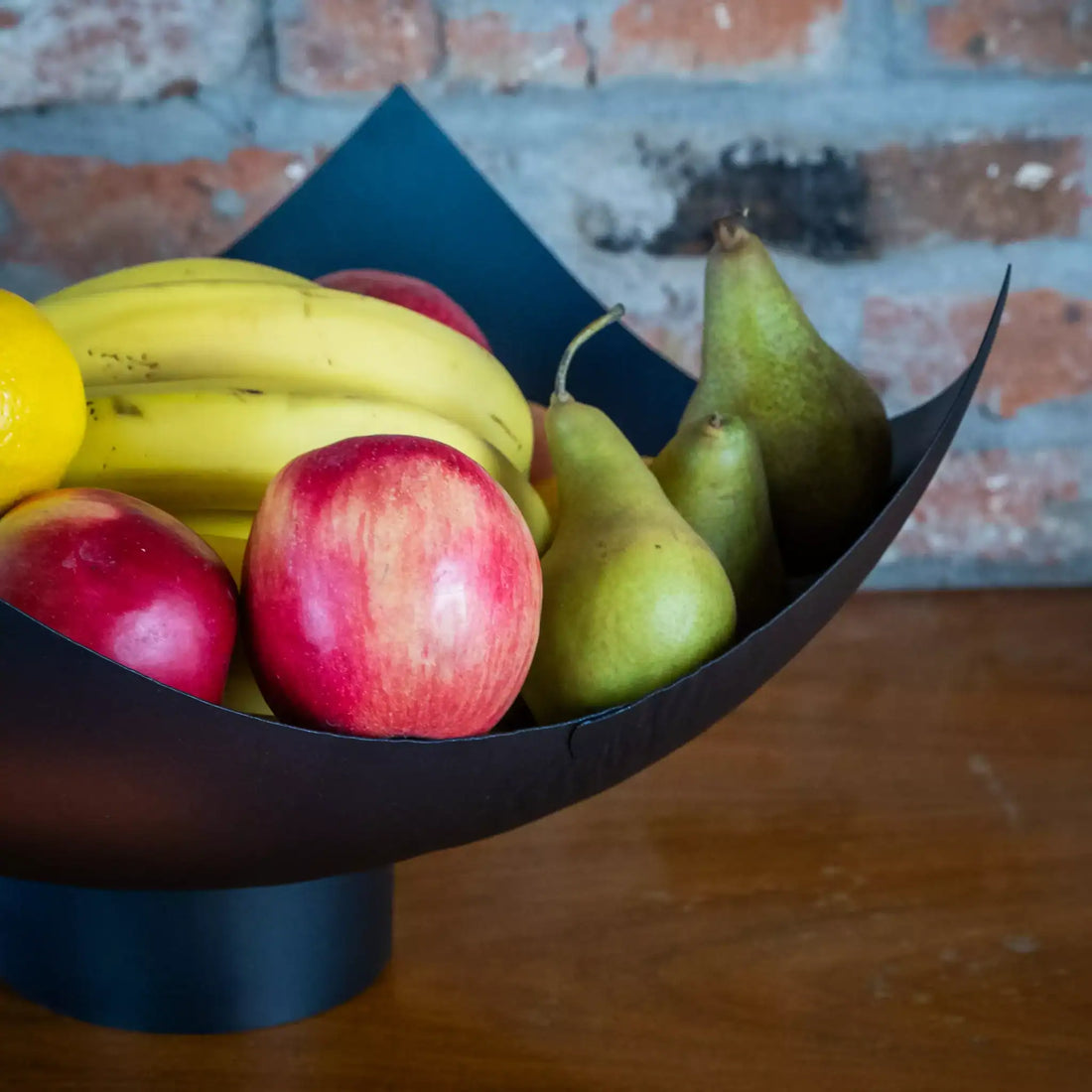 Ręczna Kuta Misa Dekoracyjna Na Owoce - Czarna lub Rdza - Kapaga