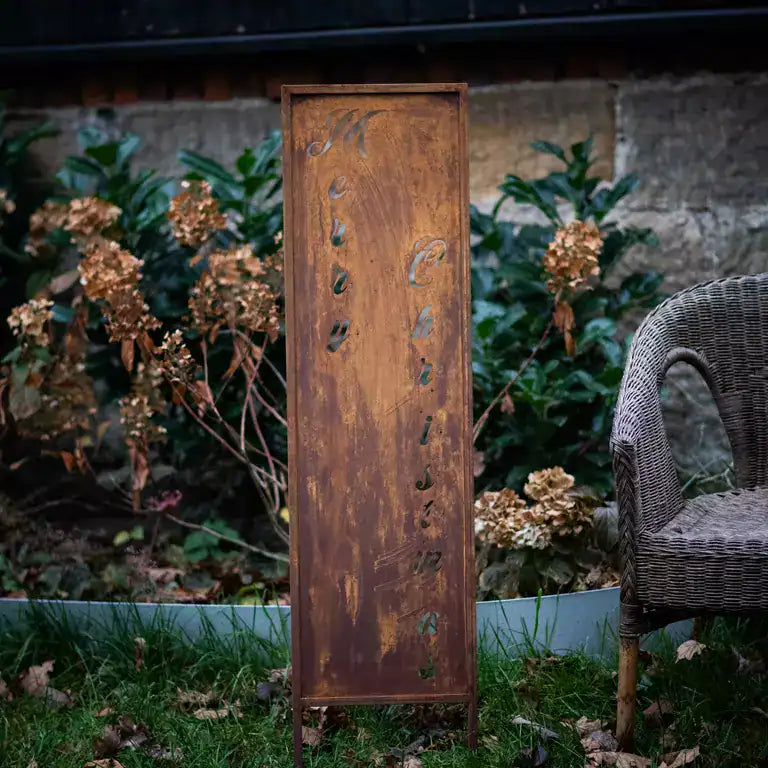 Panel Świąteczny „Wesołych Świąt” 120×30 cm - Stal Corten, Nowoczesna Dekoracja - zdjęcie 4 - Kapaga