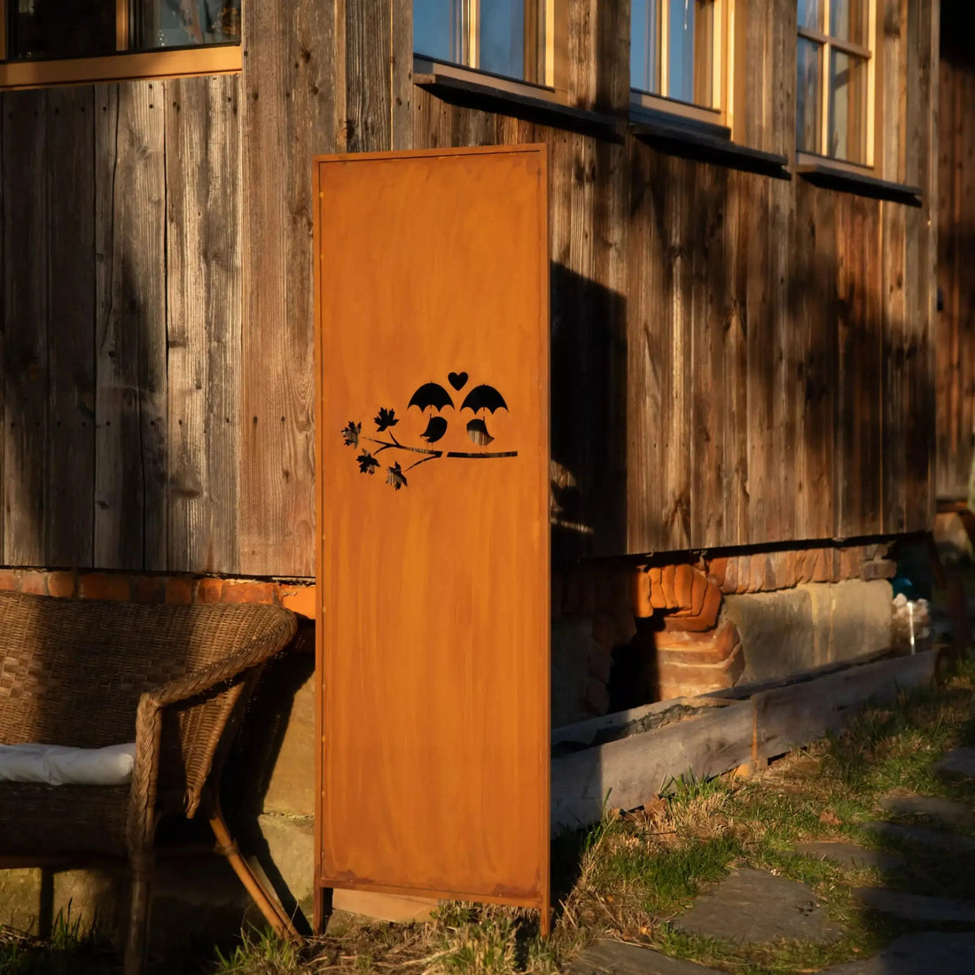 Panel Ogrodowy z Motywem Ptaki na Gałęzi - Rdzewiona Stal, 160 cm - Kapaga