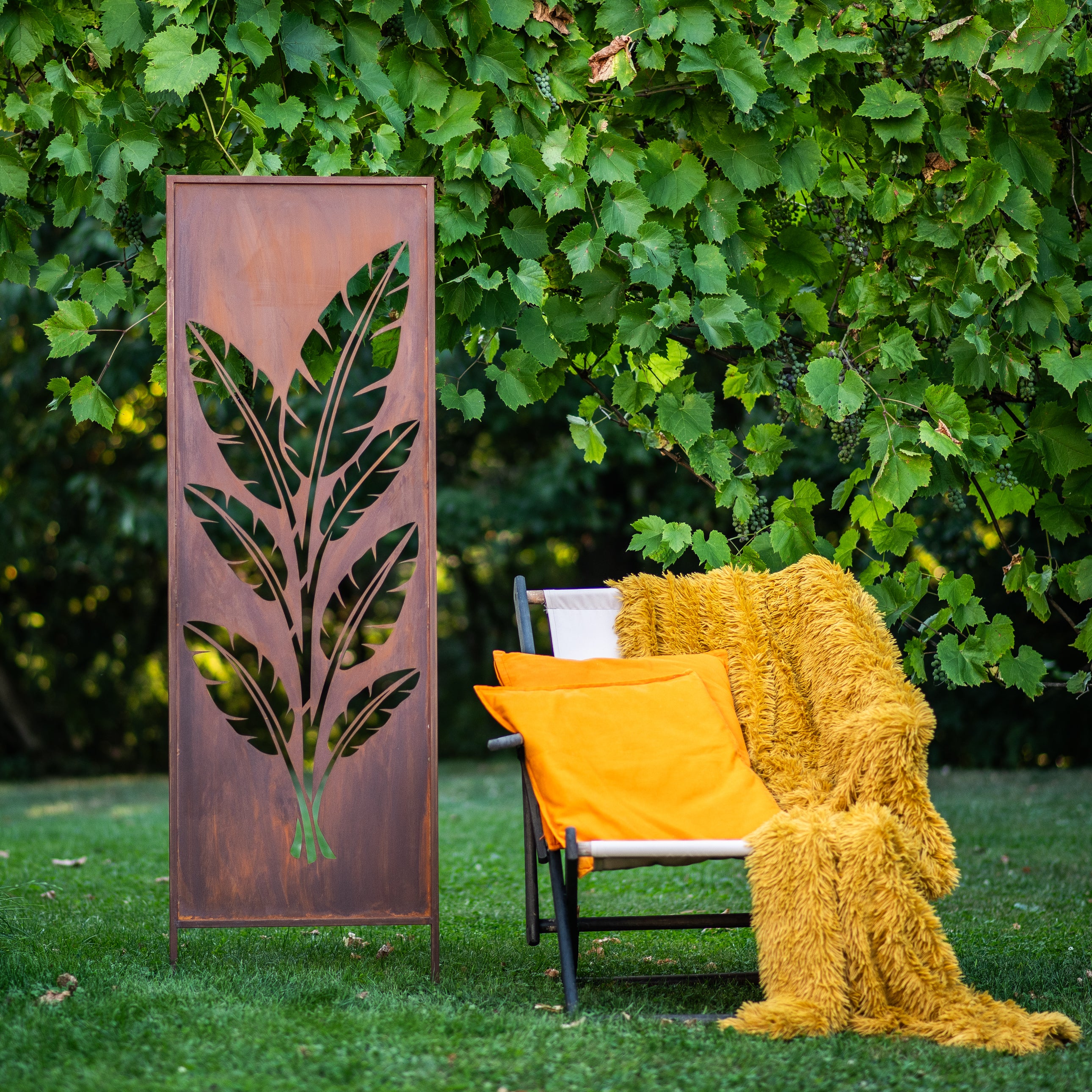 Panel ogrodowy Corten - Parawan z tropikalnymi liśćmi - 160 x 50 cm
