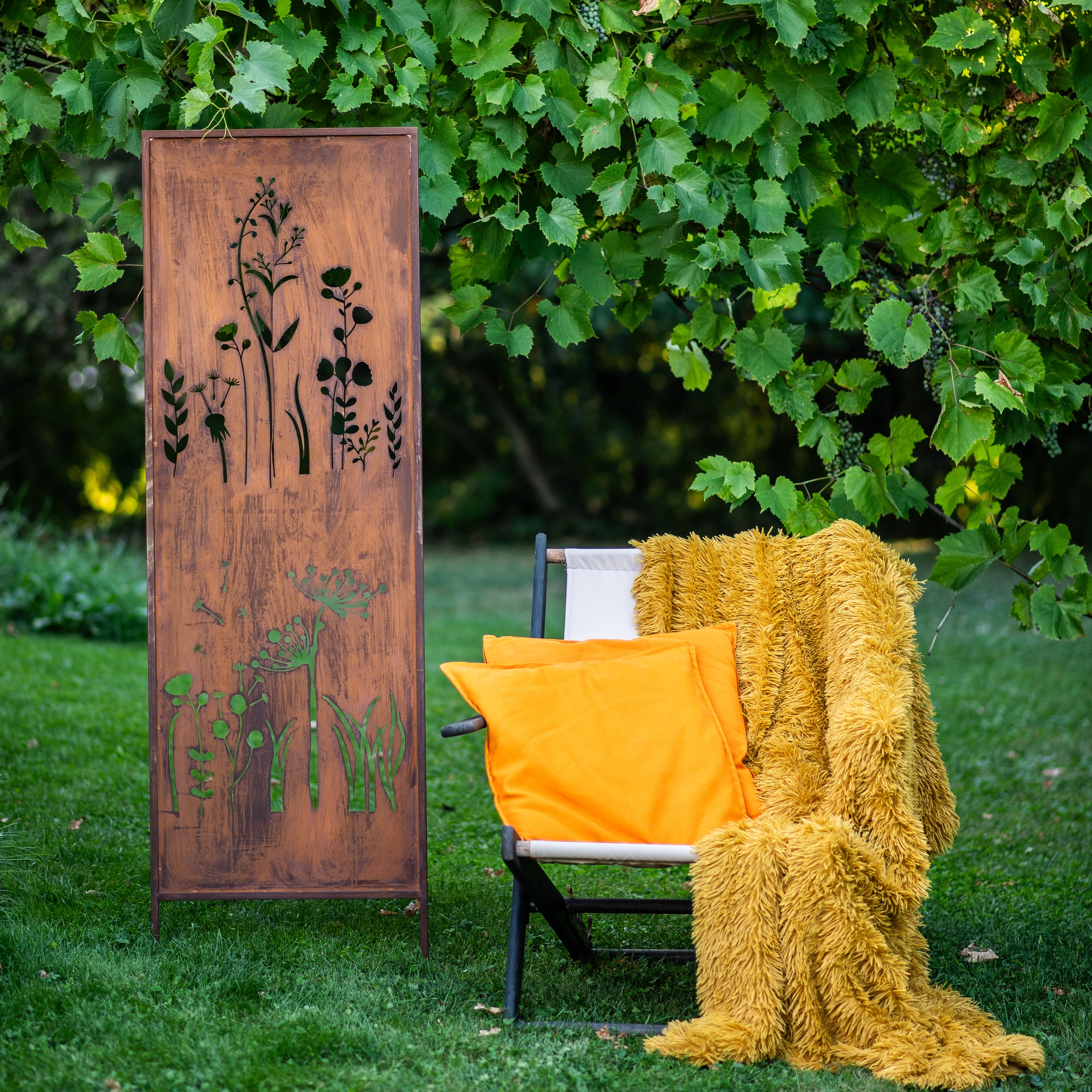 Panel ogrodowy Corten - Parawan z dziką łąką - 160 x 50 cm