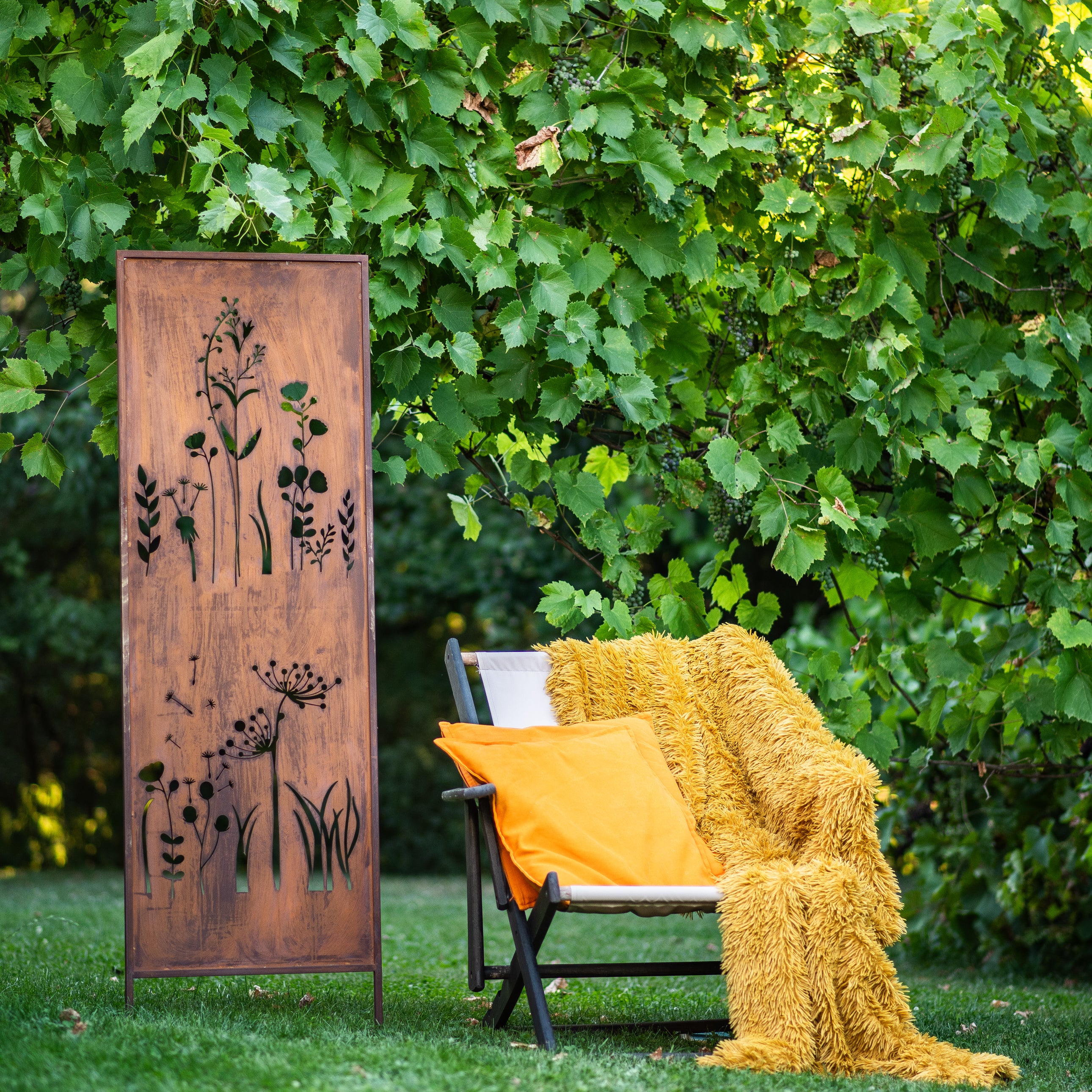 Panel ogrodowy Corten - Parawan z dziką łąką - 160 x 50 cm