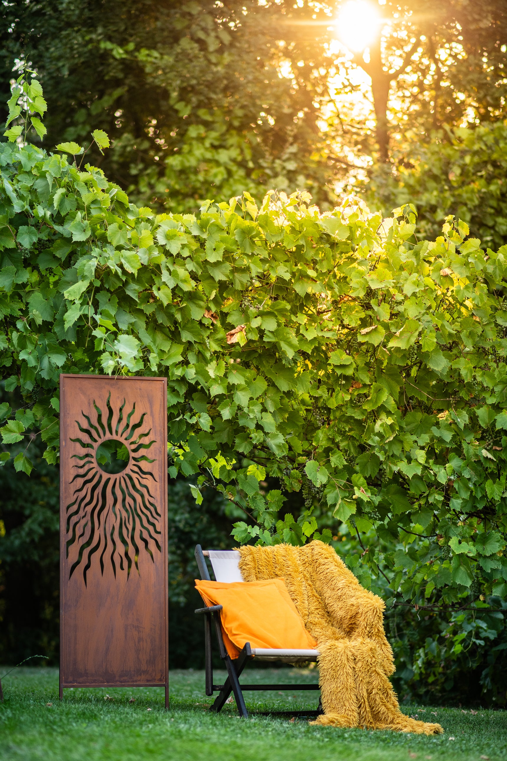Panel ogrodowy Corten - Parawan z słońcem - 160 x 50 cm