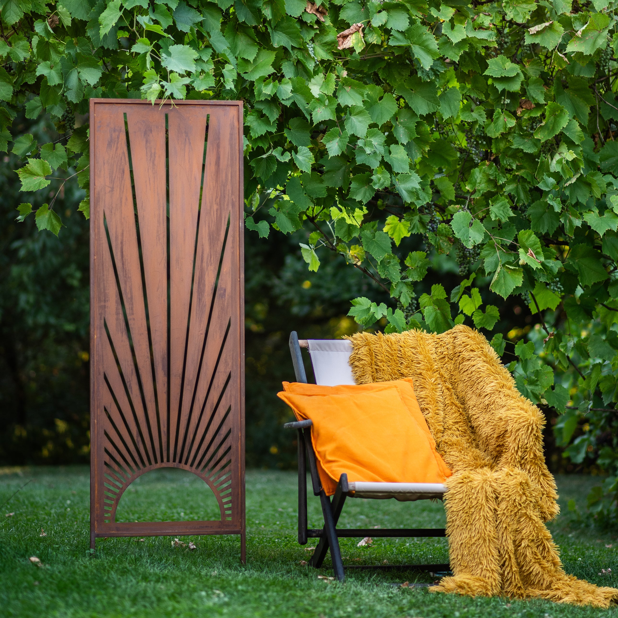 Panel ogrodowy Corten - Parawan ze promieniami słońca - 160 x 50 cm