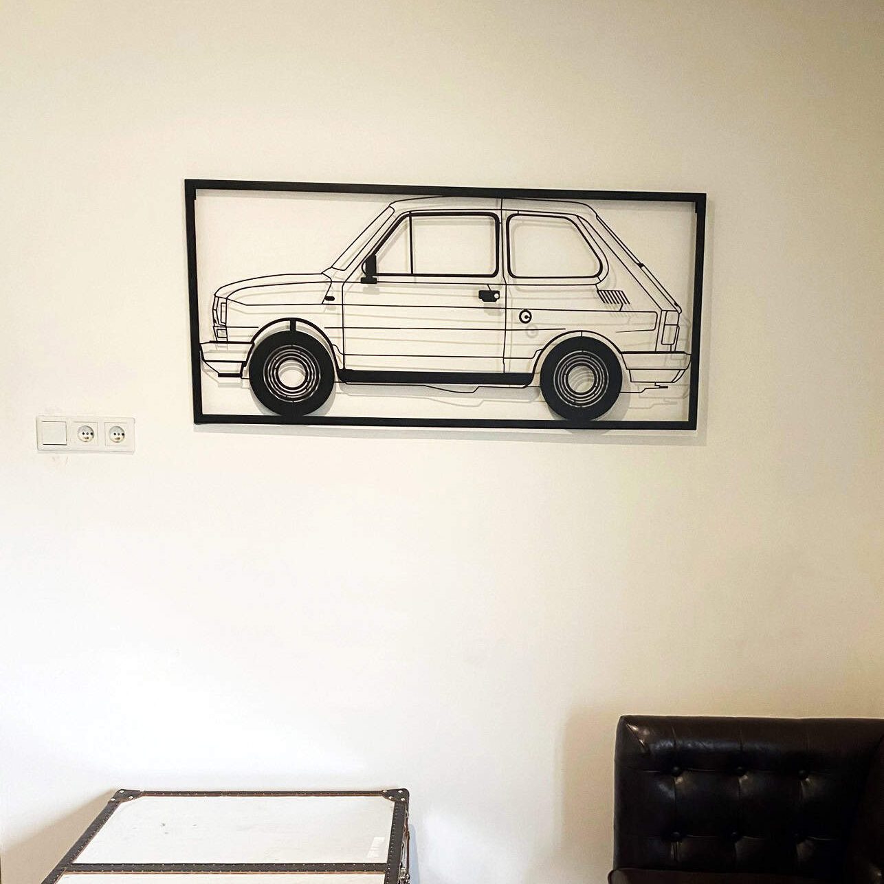 Fiat 126p Maluch - Kultowa Dekoracja Ścienna dla Miłośników Klasyków - zdjęcie 2 - Kapaga