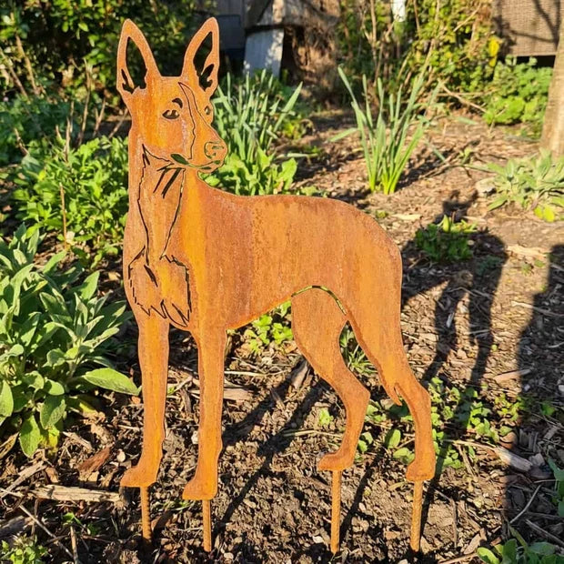 Sylwetka psa z naturalnej rdzy - Podenco - Pies figurka ozdobna